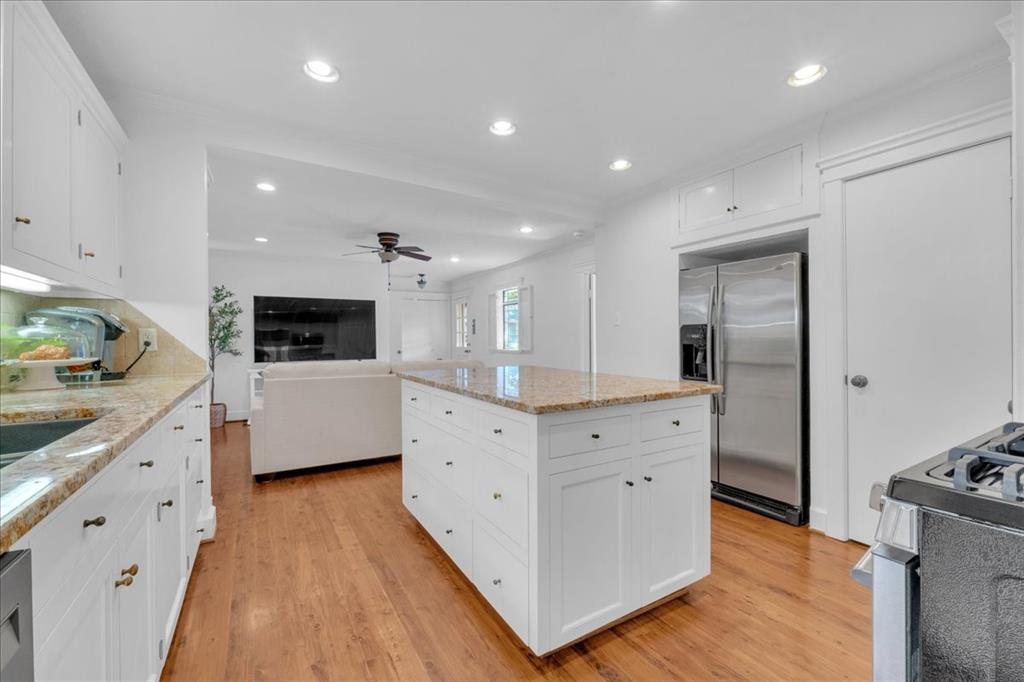4532 Pershing Avenue Property Photo 11