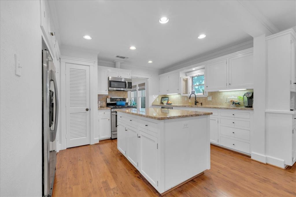 4532 Pershing Avenue Property Photo 12