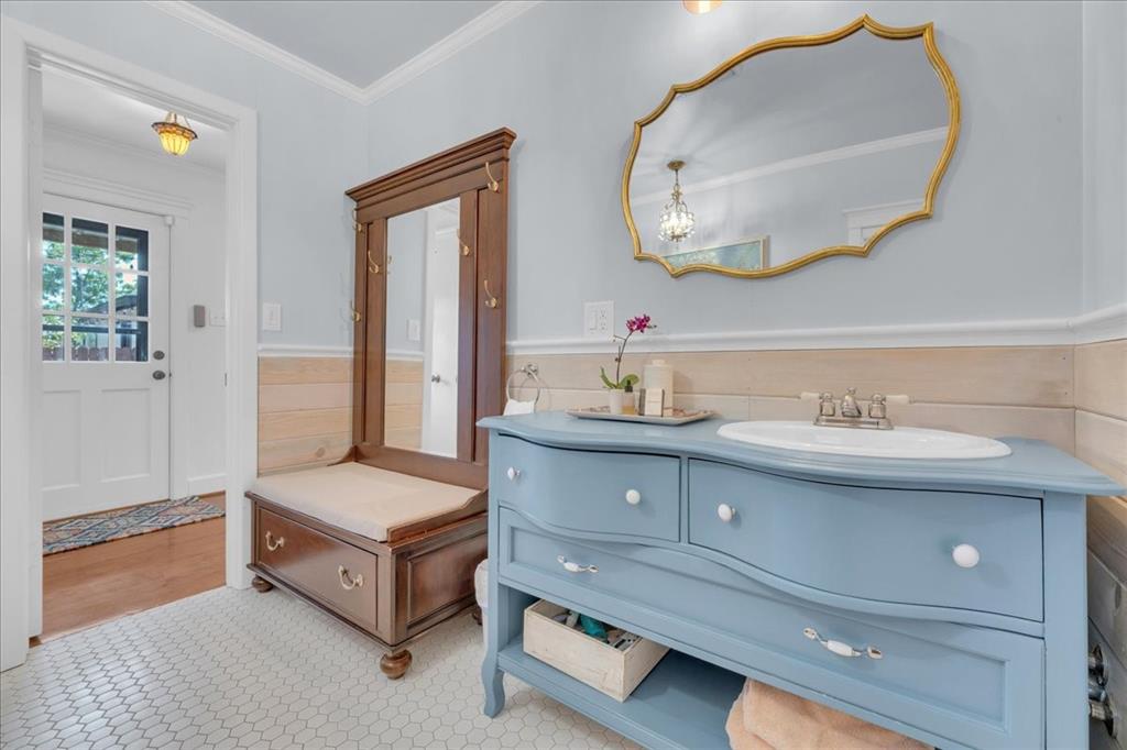 4532 Pershing Avenue Property Photo 19