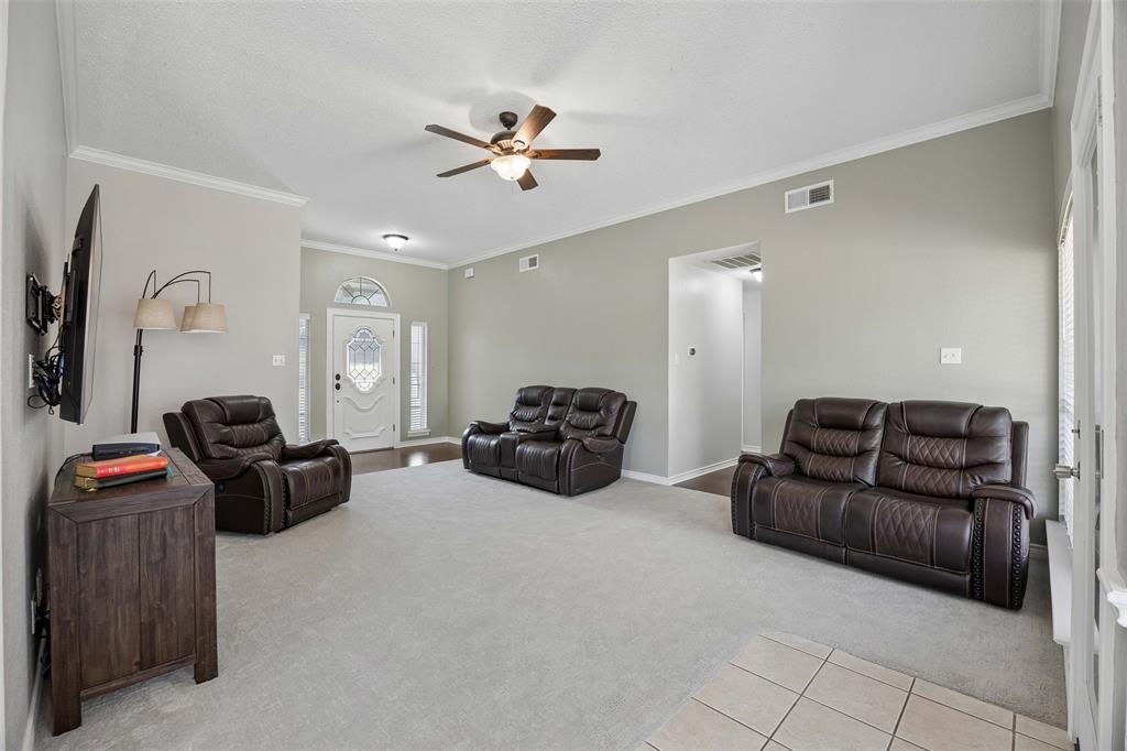 340 Austin Street Property Photo 6