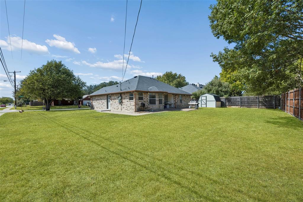 340 Austin Street Property Photo 24