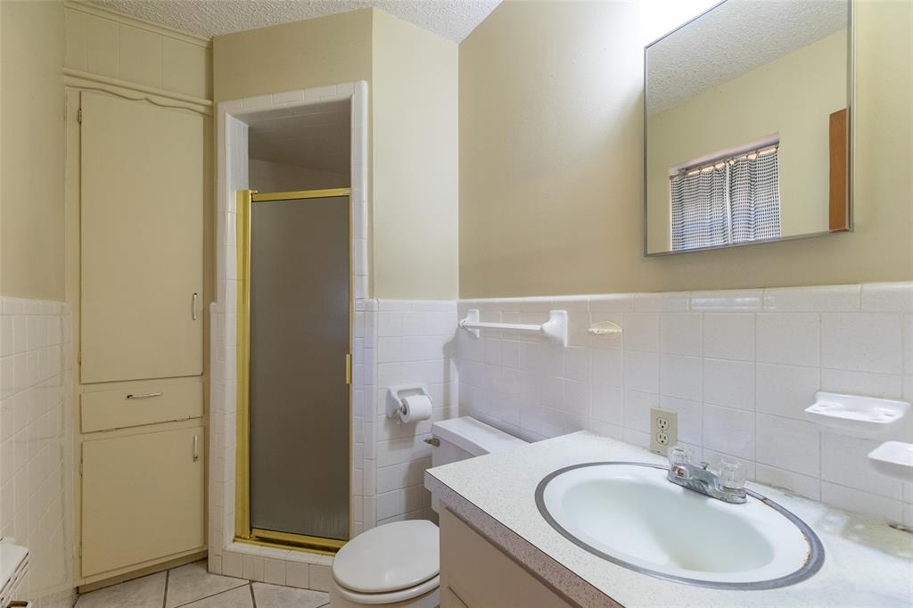 112 Cherry Property Photo 10