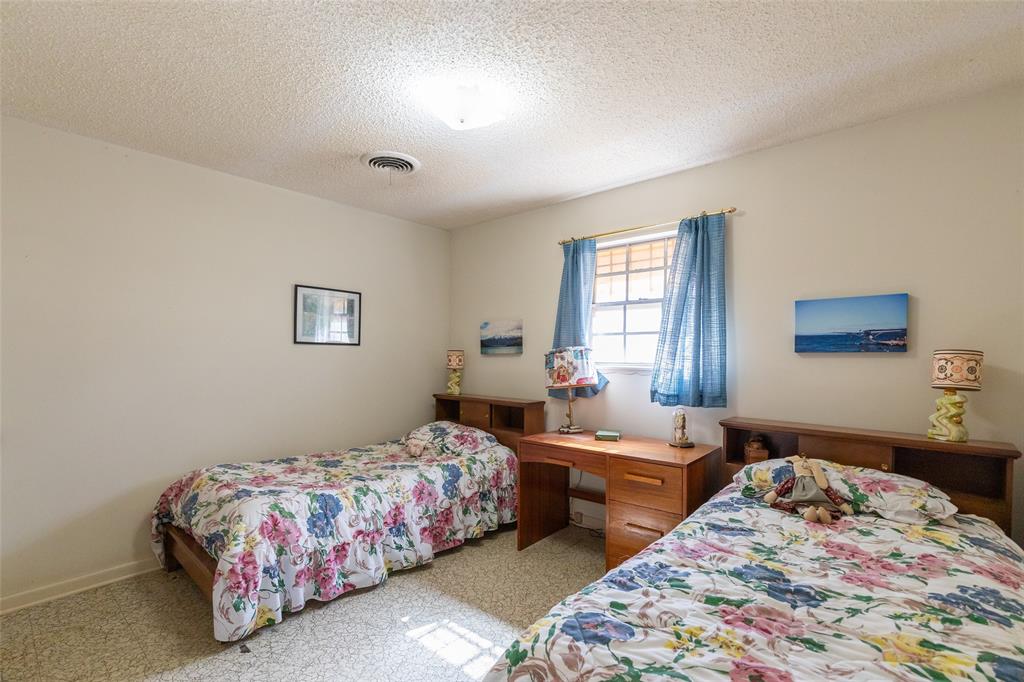112 Cherry Property Photo 11