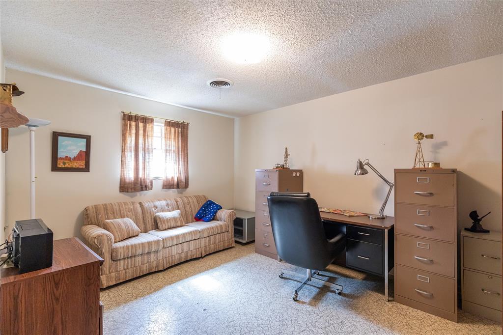 112 Cherry Property Photo 13