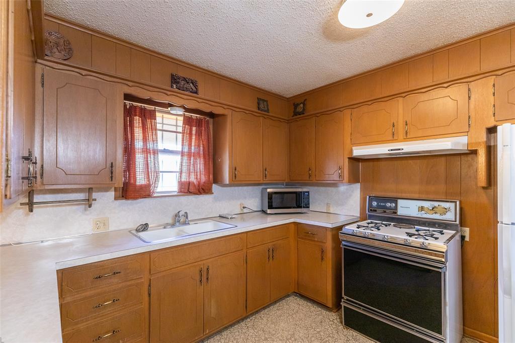 112 Cherry Property Photo 21