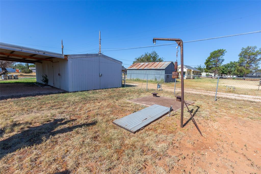 112 Cherry Property Photo 24