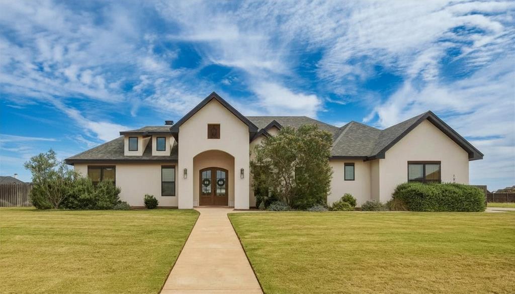 186 Gainesway Drive Property Photo 1