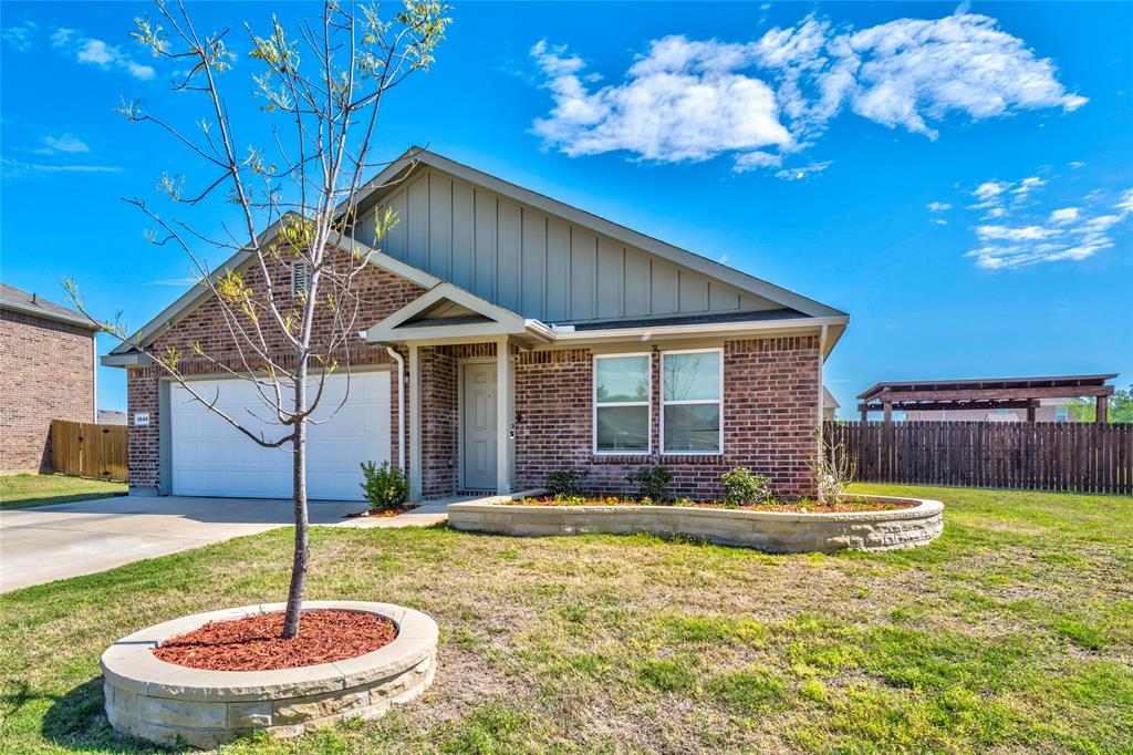 3640 Chestnut Oak Drive Property Photo 1