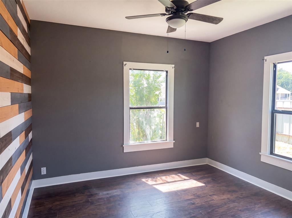 606 N Cedar Street Property Photo 11