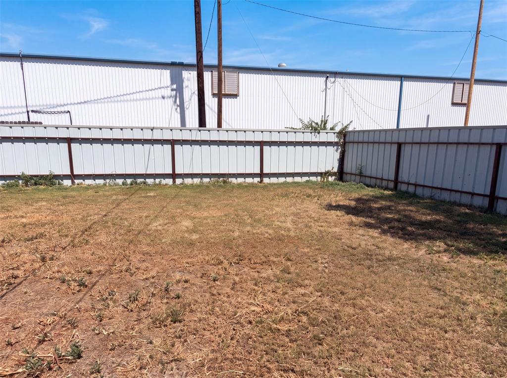 606 N Cedar Street Property Photo 16