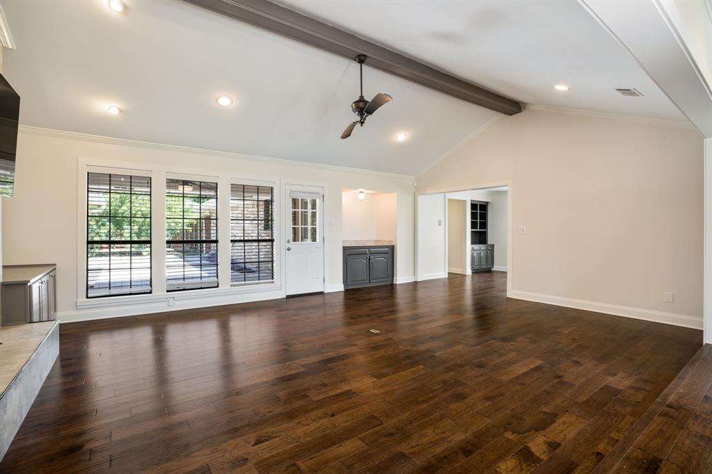 10115 Laingtree Drive Property Photo 8