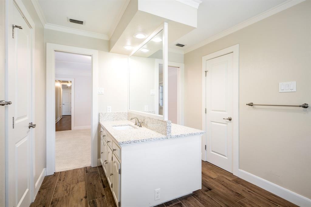 10115 Laingtree Drive Property Photo 16