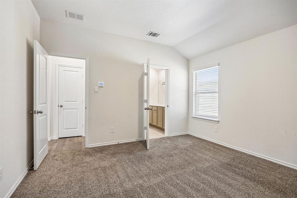 1140 Norias Drive Property Photo 14