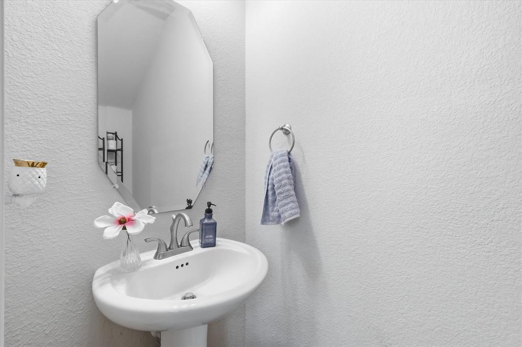 9837 Amaranth Drive Property Photo 20
