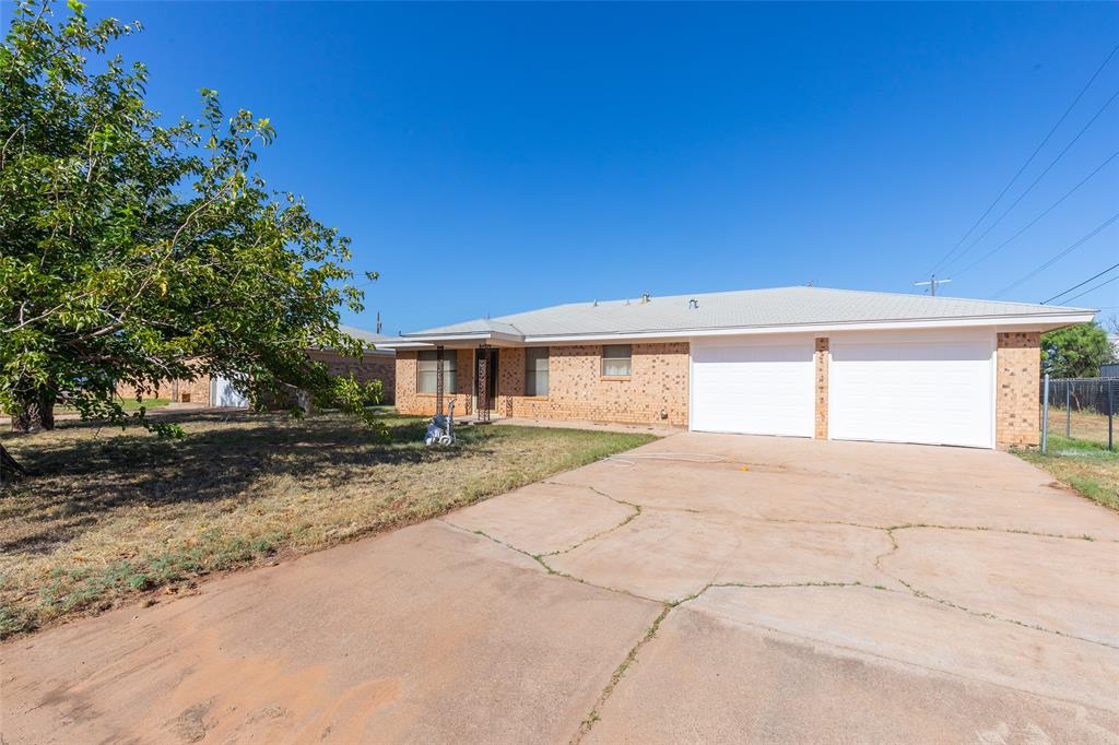 110 Cherry Property Photo 1