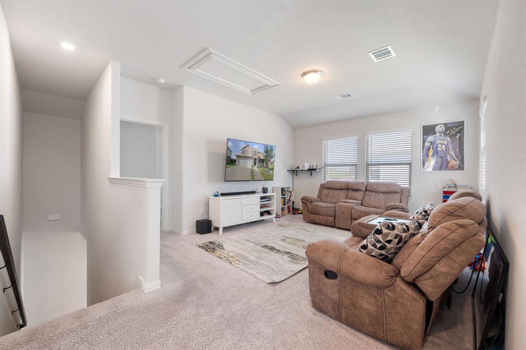 7175 Rolling Waters Way Property Photo 24