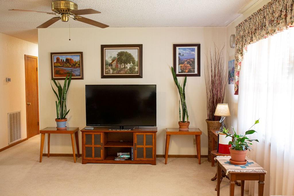 1021 Avenue B Property Photo 7