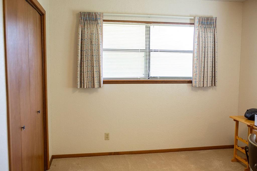 1021 Avenue B Property Photo 32