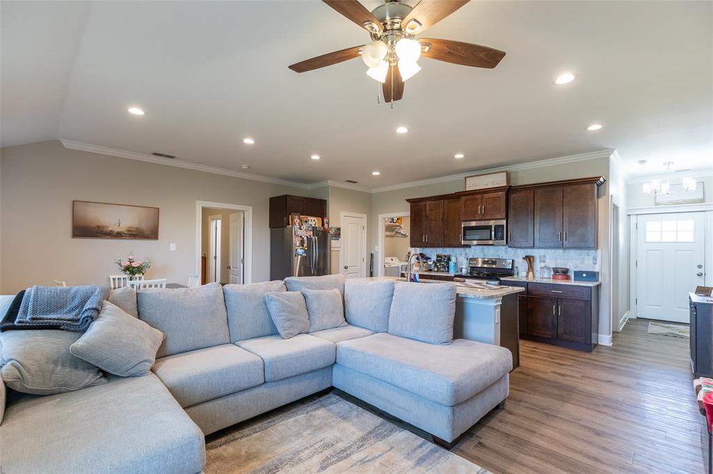 1708 Sweetwater Lane Property Photo 8