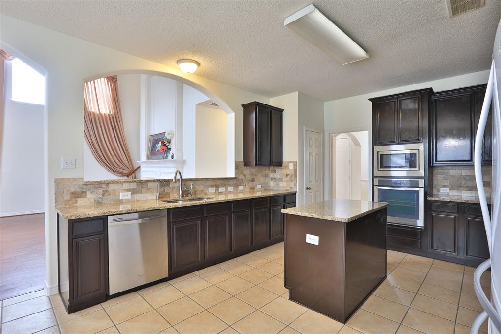 7416 Brookdale Drive Property Photo 5