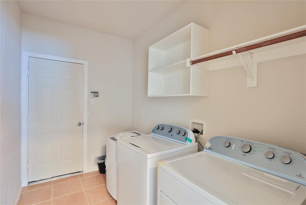 7416 Brookdale Drive Property Photo 11