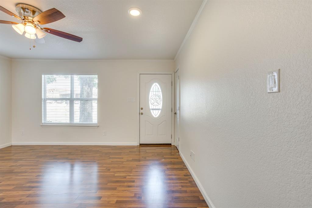 128 Tarrant Avenue Property Photo 5