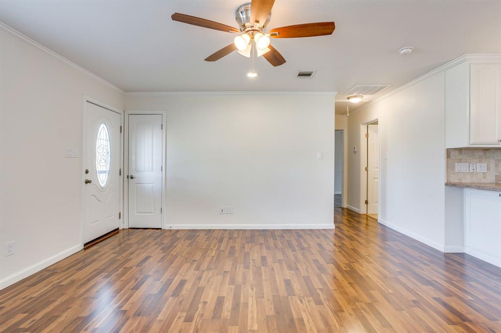 128 Tarrant Avenue Property Photo 9