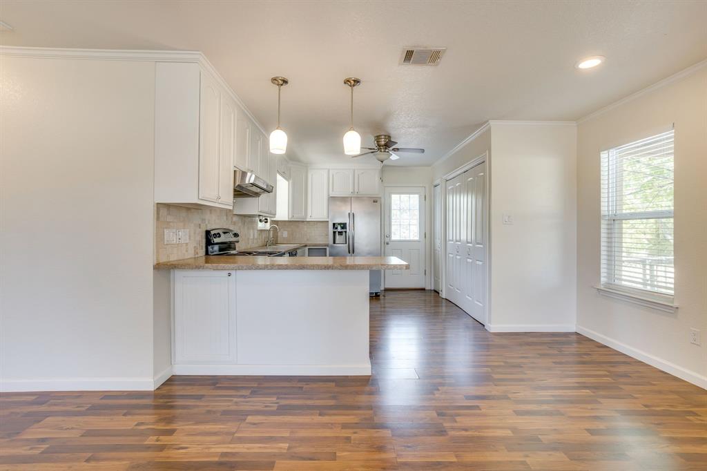 128 Tarrant Avenue Property Photo 11
