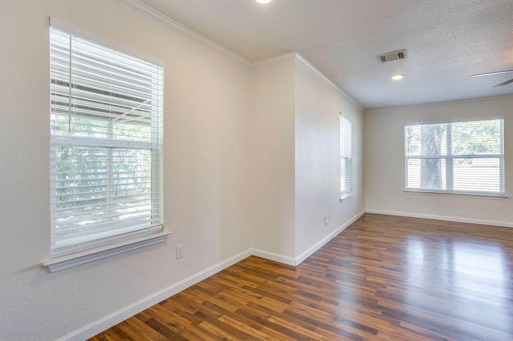128 Tarrant Avenue Property Photo 14