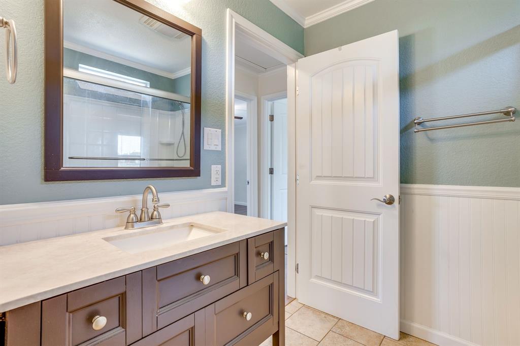 128 Tarrant Avenue Property Photo 25