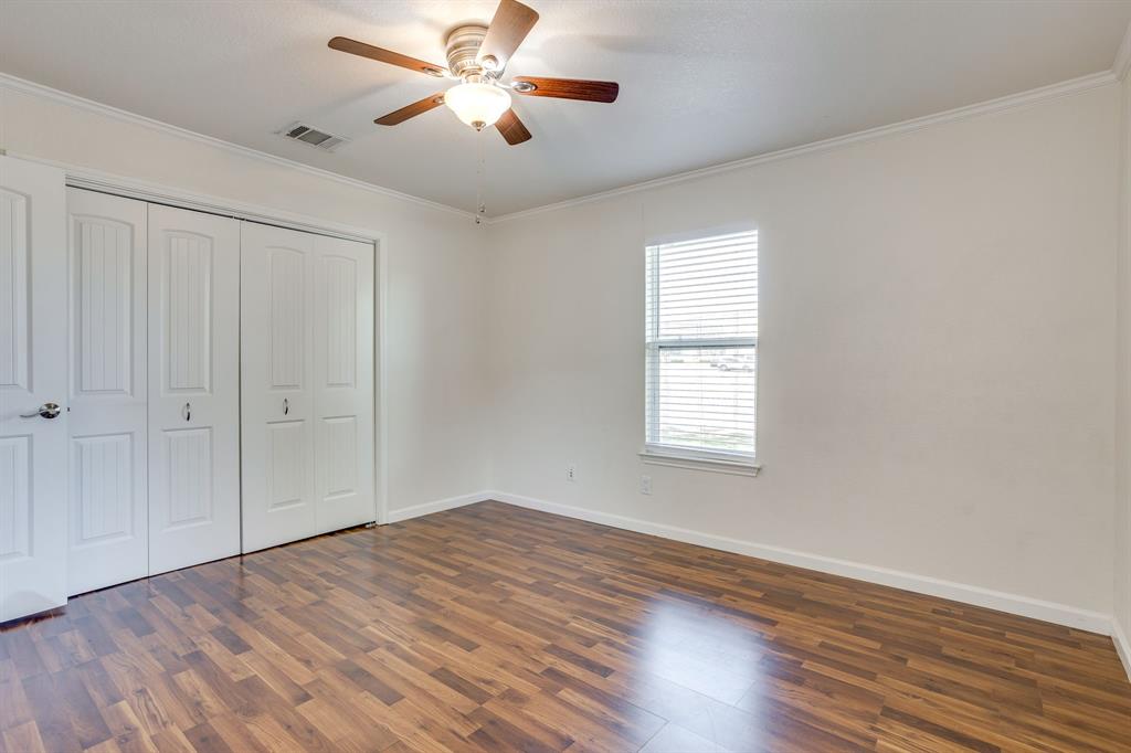128 Tarrant Avenue Property Photo 26