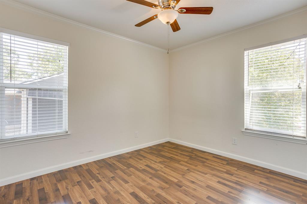 128 Tarrant Avenue Property Photo 28