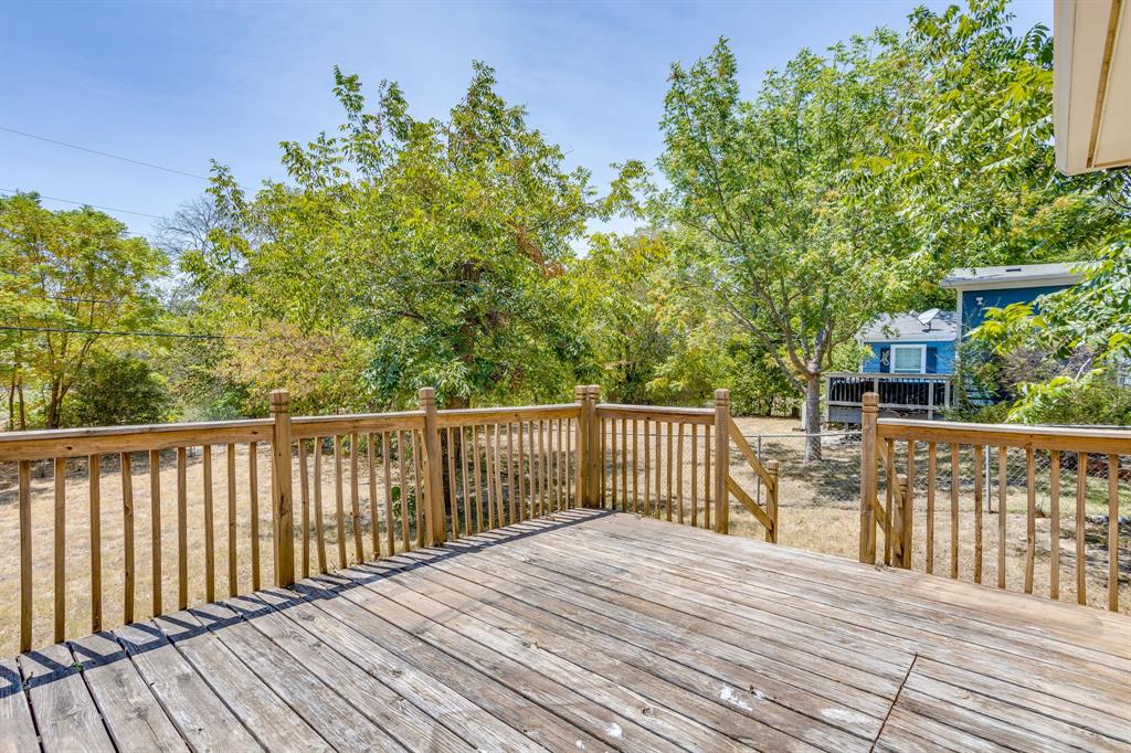 128 Tarrant Avenue Property Photo 34