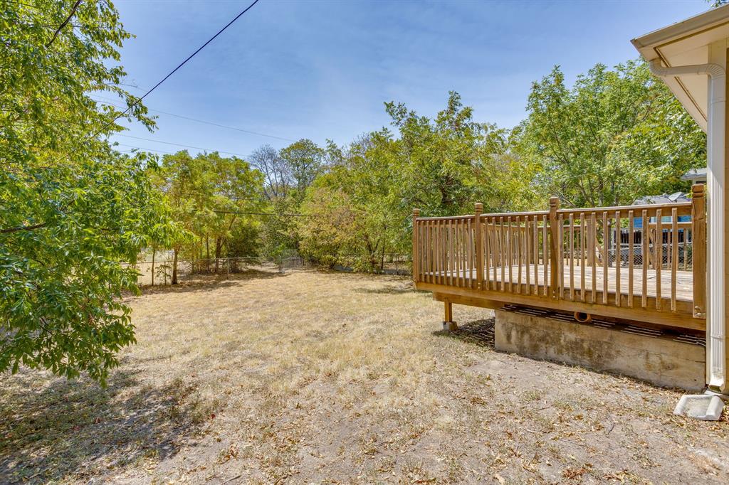 128 Tarrant Avenue Property Photo 38