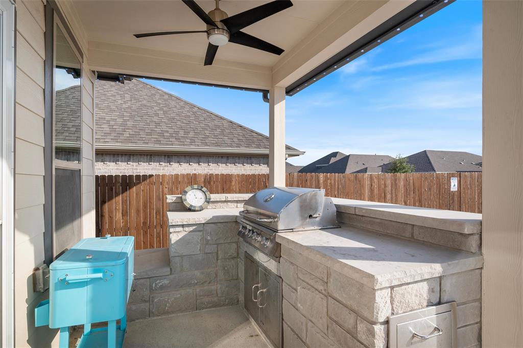 10533 Katalpa Drive Property Photo 34
