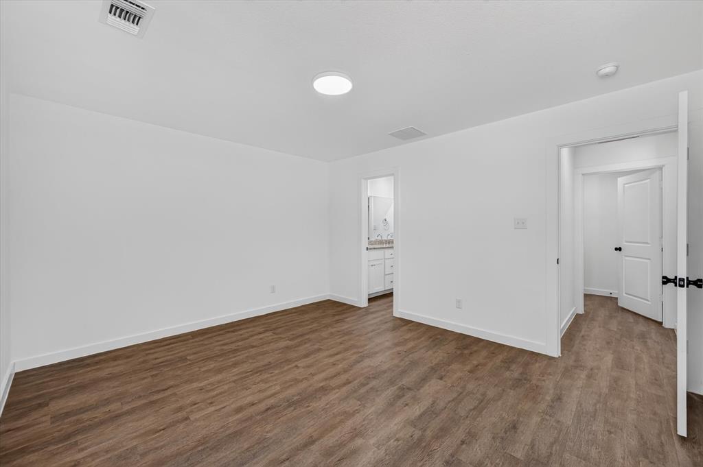 610 E Texas Street Property Photo 14