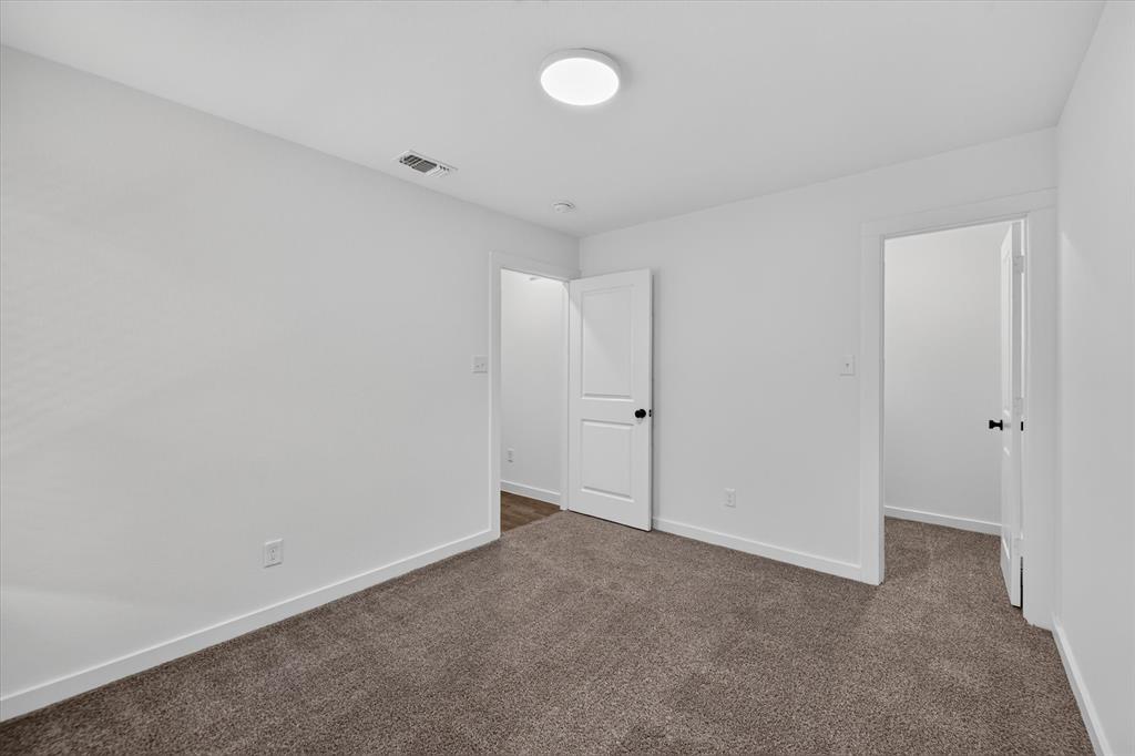 610 E Texas Street Property Photo 15