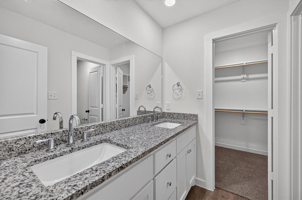 610 E Texas Street Property Photo 19