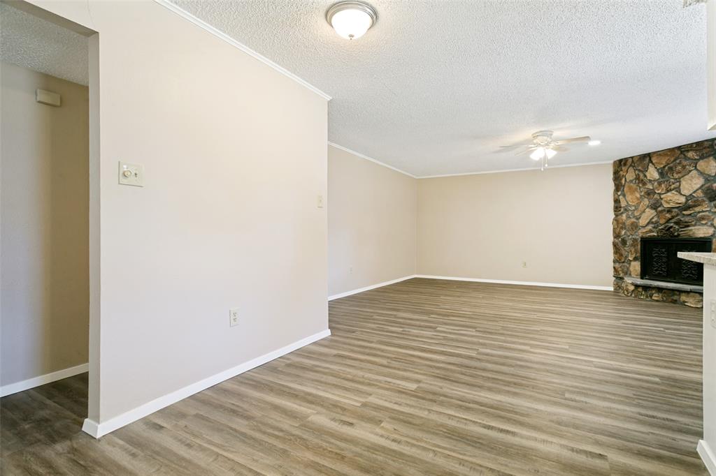 3008 Highgate Lane Property Photo 13
