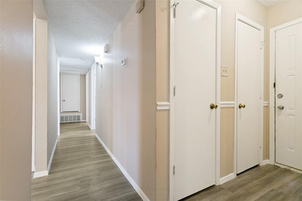 3008 Highgate Lane Property Photo 14