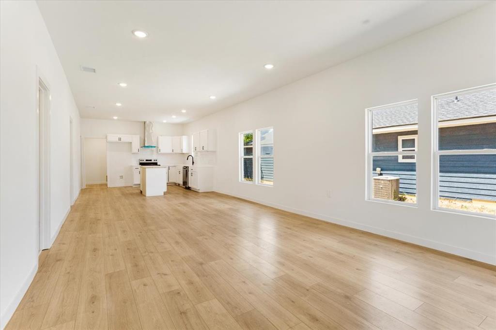 514 N Lee Avenue Property Photo 4