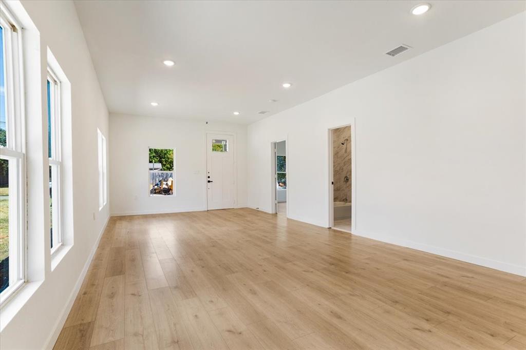 514 N Lee Avenue Property Photo 7