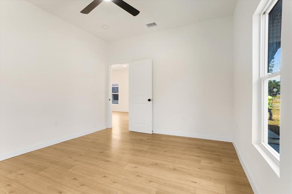 514 N Lee Avenue Property Photo 16