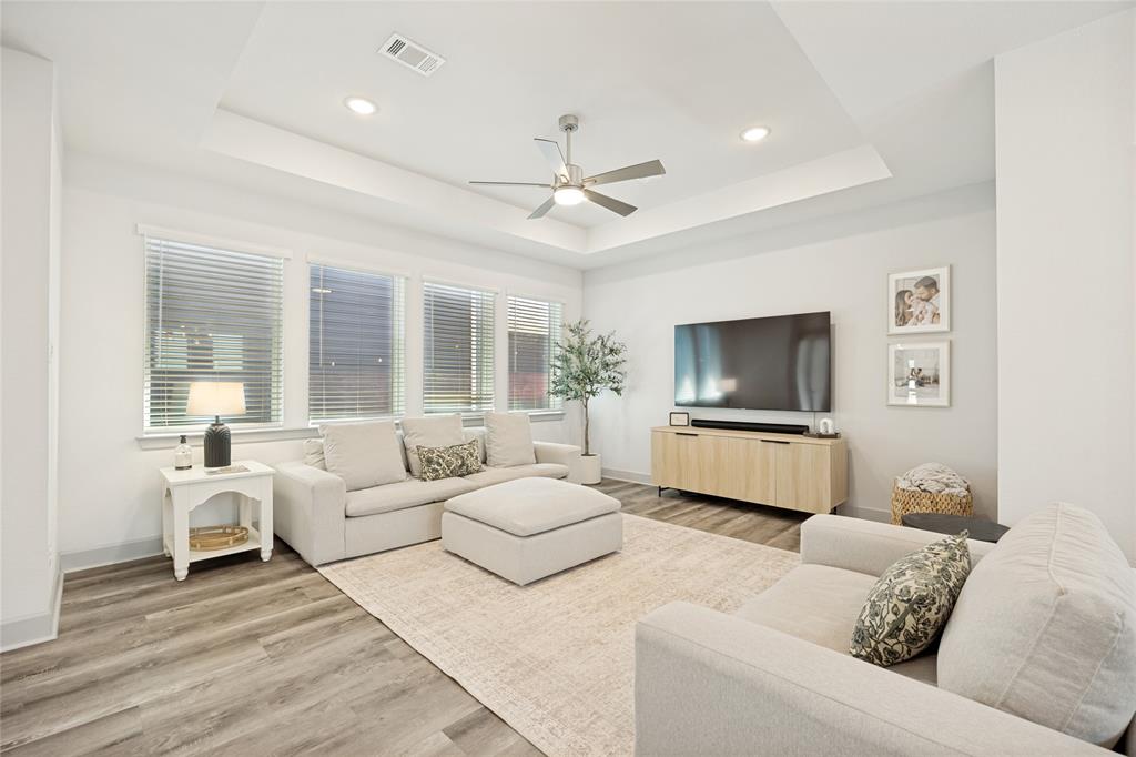 1520 Jackson Street Property Photo 4