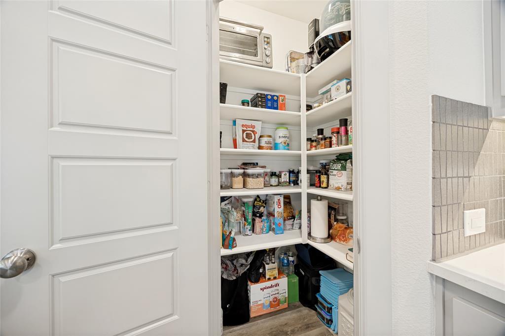 1520 Jackson Street Property Photo 12