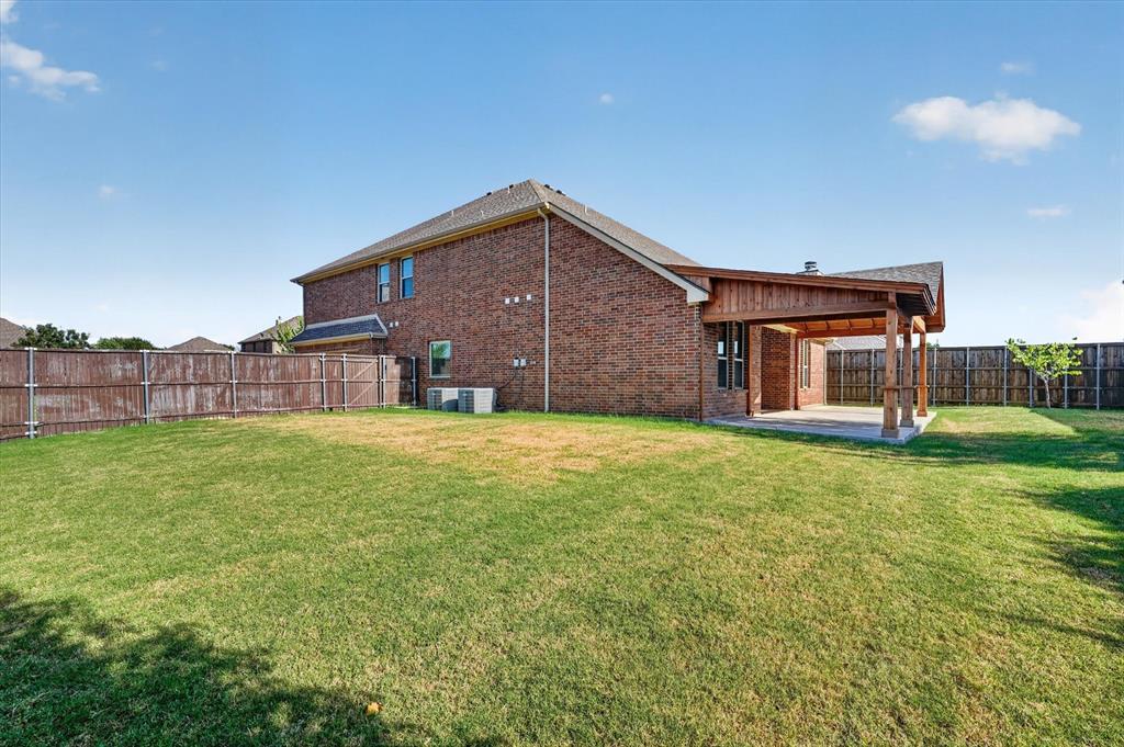 711 Lariat Lane Property Photo 35
