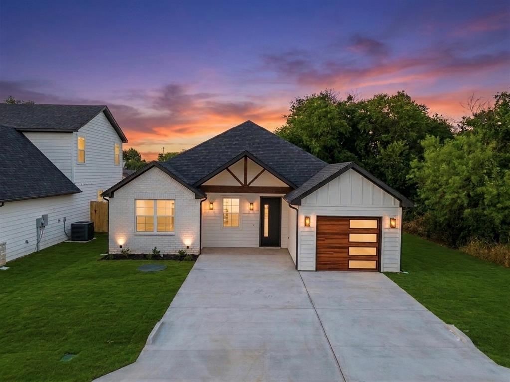 5555 Mercedes Circle Property Photo 1