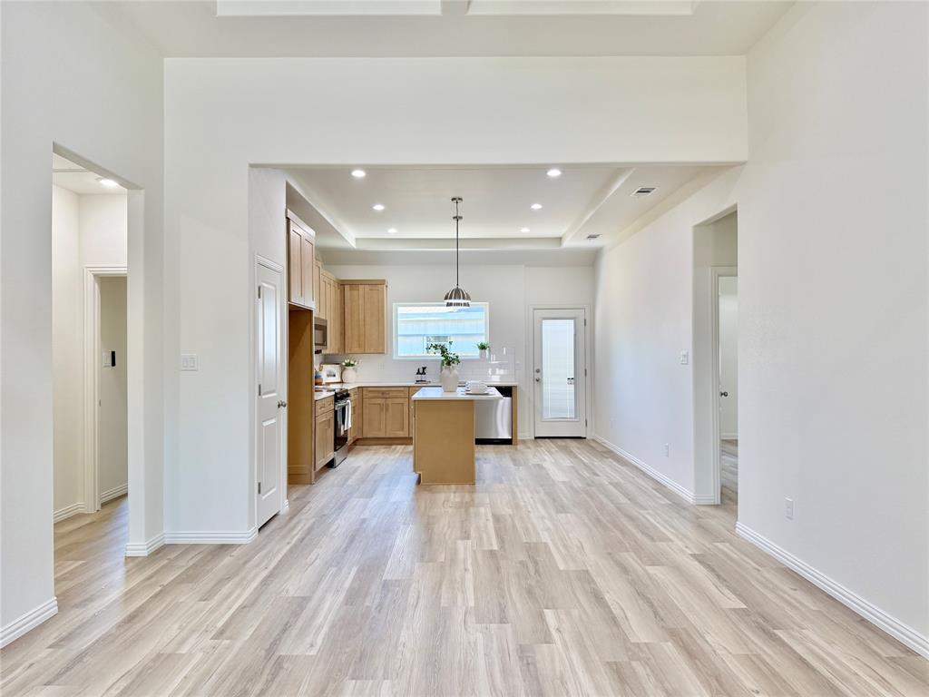 5555 Mercedes Circle Property Photo 8