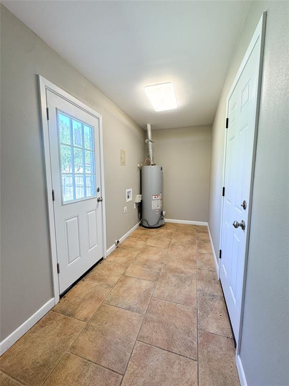 909 N Avenue K Property Photo 6