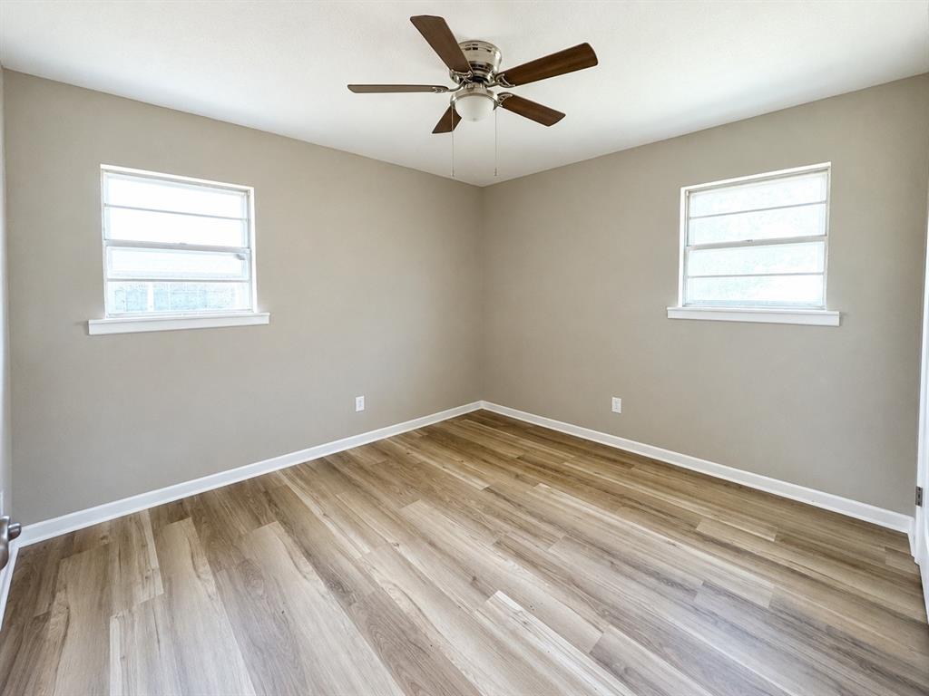 909 N Avenue K Property Photo 12